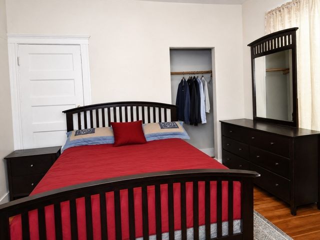 56 Marlborough St, Chelsea, MA 02150