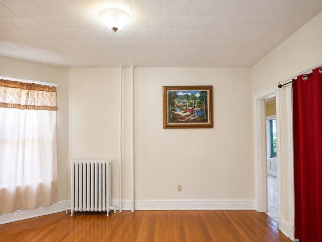 56 Marlborough St, Chelsea, MA 02150