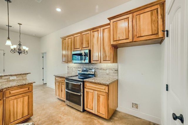 101 Keahi CT, Bastrop, TX 78602