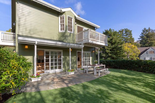 165 Cross Rd, Oakland, CA 94618