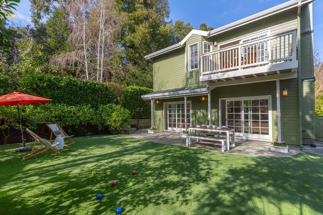 165 Cross Rd, Oakland, CA 94618