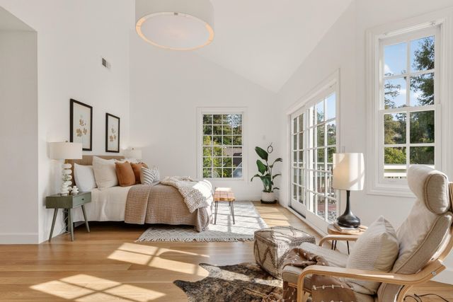 165 Cross Rd, Oakland, CA 94618