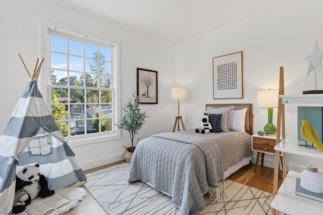 165 Cross Rd, Oakland, CA 94618