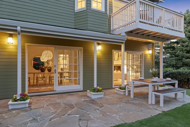 165 Cross Rd, Oakland, CA 94618