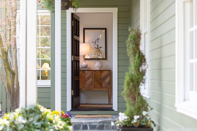 165 Cross Rd, Oakland, CA 94618