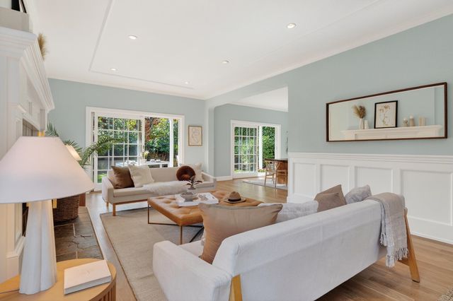 165 Cross Rd, Oakland, CA 94618