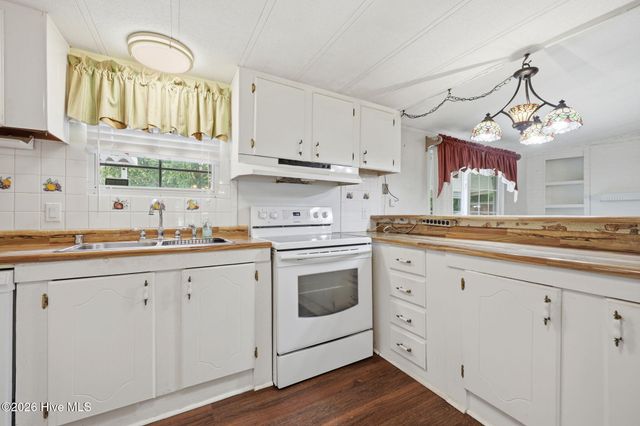 3526 Red Tip Lane, Farmville, NC 27828