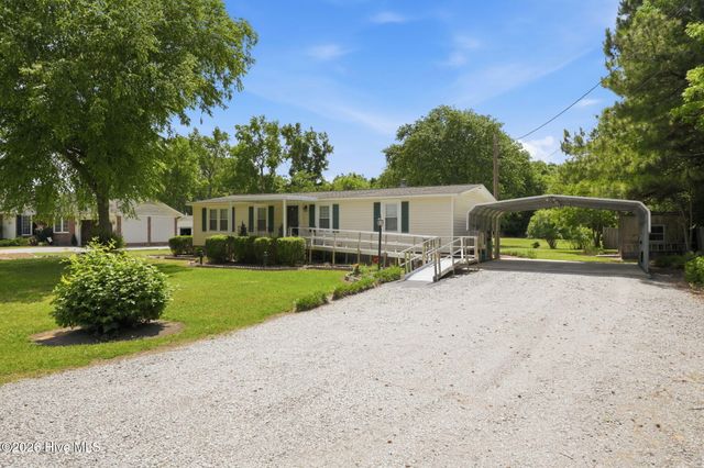 3526 Red Tip Lane, Farmville, NC 27828