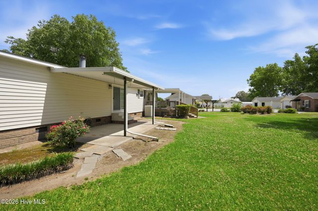 3526 Red Tip Lane, Farmville, NC 27828