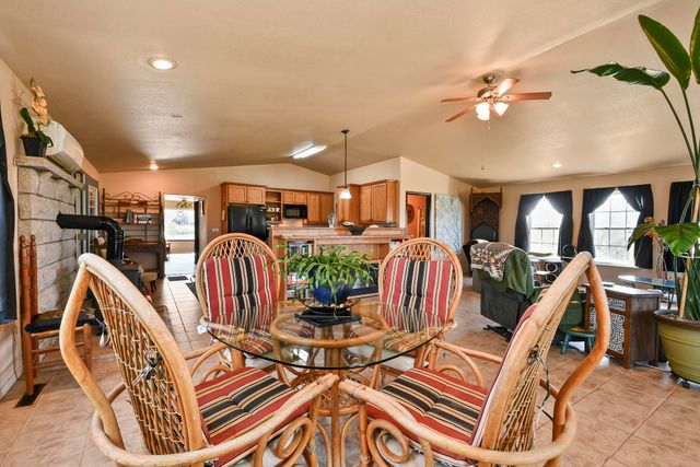 Rr1 Box 335 County Road 509 Road, Ava, MO 65608