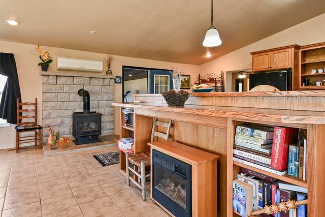 Rr1 Box 335 County Road 509 Road, Ava, MO 65608