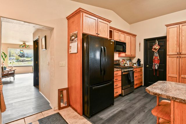 Rr1 Box 335 County Road 509 Road, Ava, MO 65608