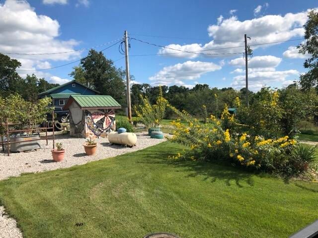 Rr1 Box 335 County Road 509 Road, Ava, MO 65608