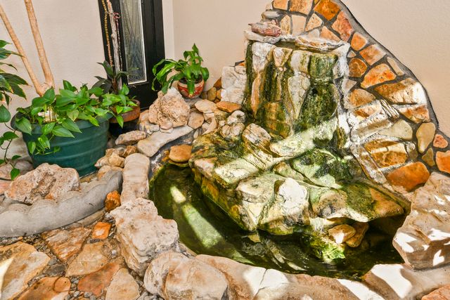 Rr1 Box 335 County Road 509 Road, Ava, MO 65608