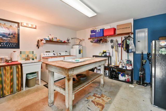 Rr1 Box 335 County Road 509 Road, Ava, MO 65608