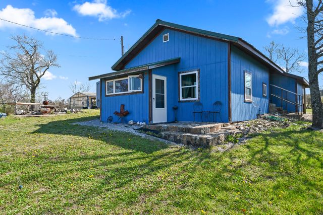 Rr1 Box 335 County Road 509 Road, Ava, MO 65608