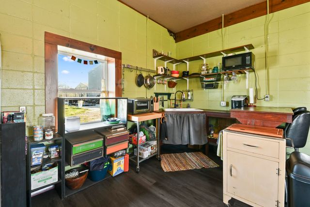 Rr1 Box 335 County Road 509 Road, Ava, MO 65608