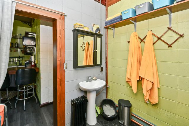 Rr1 Box 335 County Road 509 Road, Ava, MO 65608