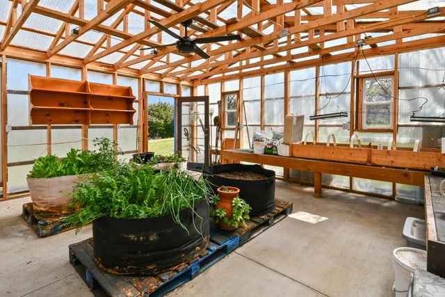 Rr1 Box 335 County Road 509 Road, Ava, MO 65608