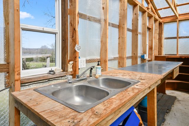 Rr1 Box 335 County Road 509 Road, Ava, MO 65608