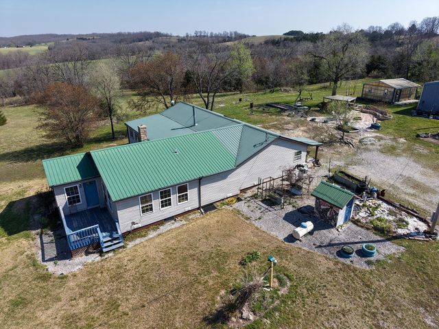 Rr1 Box 335 County Road 509 Road, Ava, MO 65608