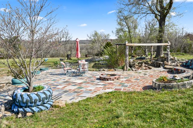 Rr1 Box 335 County Road 509 Road, Ava, MO 65608