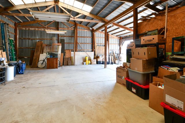 Rr1 Box 335 County Road 509 Road, Ava, MO 65608