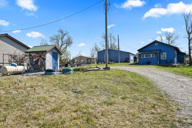 Rr1 Box 335 County Road 509 Road, Ava, MO 65608