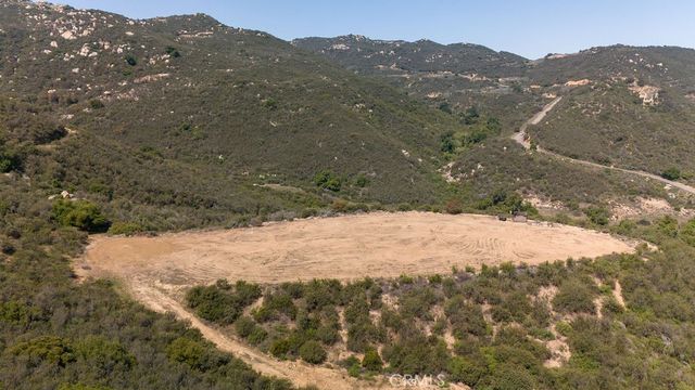 7 Hombre Ln, Murrieta, CA 92562