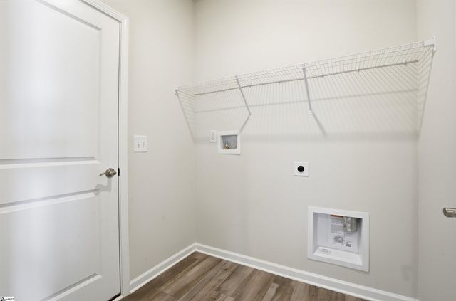 125 Farmwell Drive, Woodruff, SC 29388