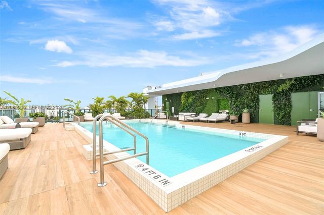 9901 W Bay Harbor Dr (2cover parking+storage) 401, Bay Harbor Islands, FL 33154