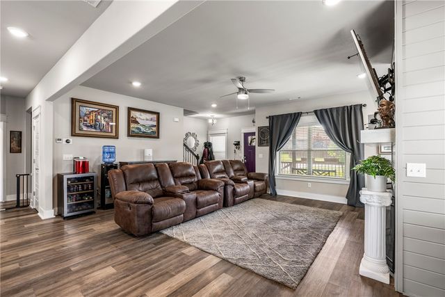 3601 SW Carter Road, Bentonville, AR 72713
