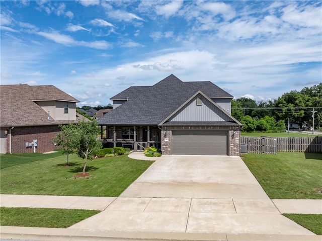 3601 SW Carter Road, Bentonville, AR 72713