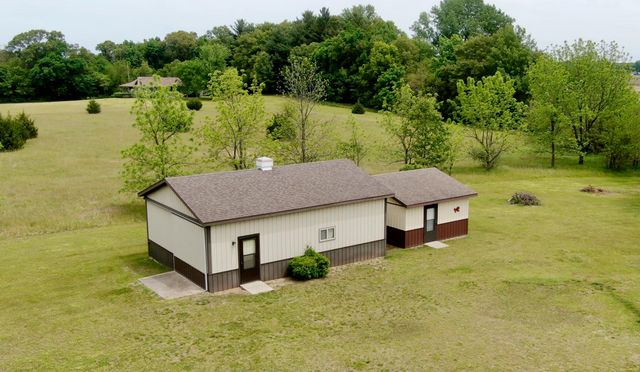 1960 S Fernwood Drive, Knox, IN 46534