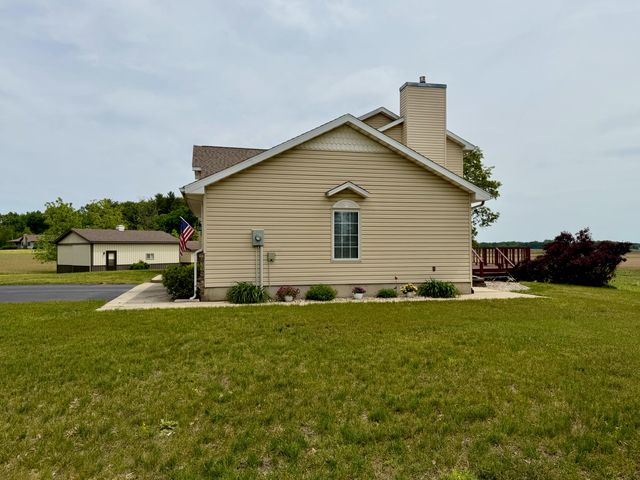 1960 S Fernwood Drive, Knox, IN 46534