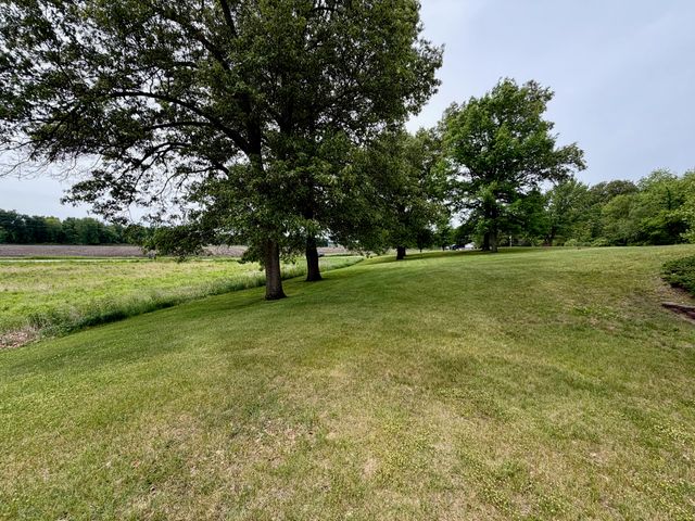1960 S Fernwood Drive, Knox, IN 46534