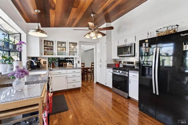 3406 Deerfield Ct, Napa, CA 94558