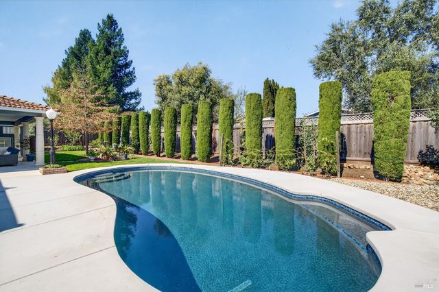 3406 Deerfield Ct, Napa, CA 94558