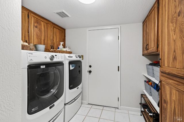 3406 Deerfield Ct, Napa, CA 94558