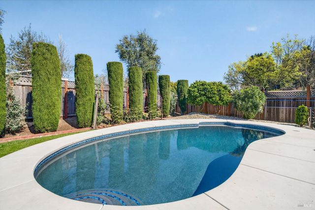 3406 Deerfield Ct, Napa, CA 94558