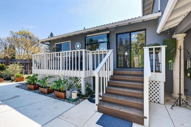 3406 Deerfield Ct, Napa, CA 94558