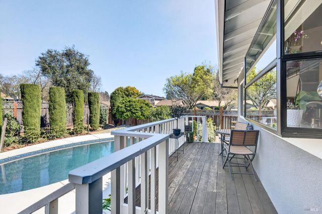 3406 Deerfield Ct, Napa, CA 94558