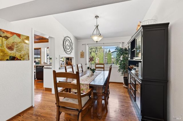 3406 Deerfield Ct, Napa, CA 94558