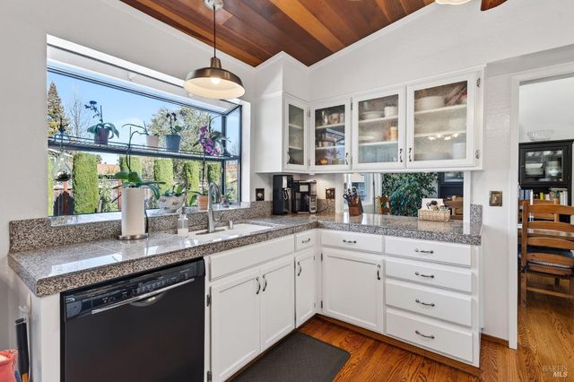 3406 Deerfield Ct, Napa, CA 94558