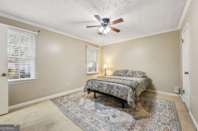3256 Village Glen Trail, Snellville, GA 30039
