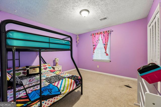 3256 Village Glen Trail, Snellville, GA 30039