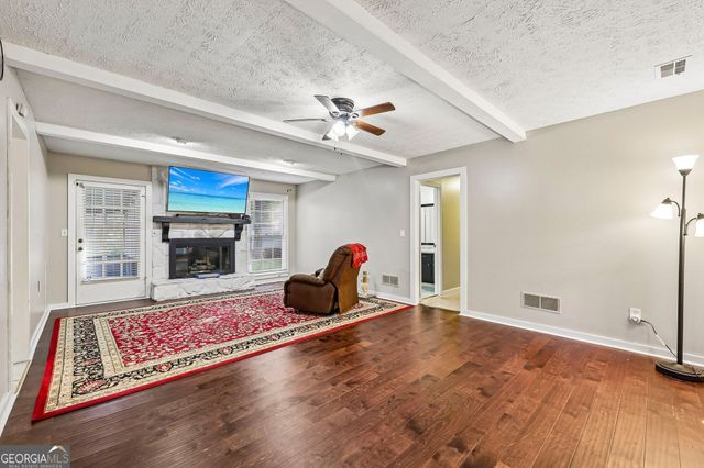 3256 Village Glen Trail, Snellville, GA 30039
