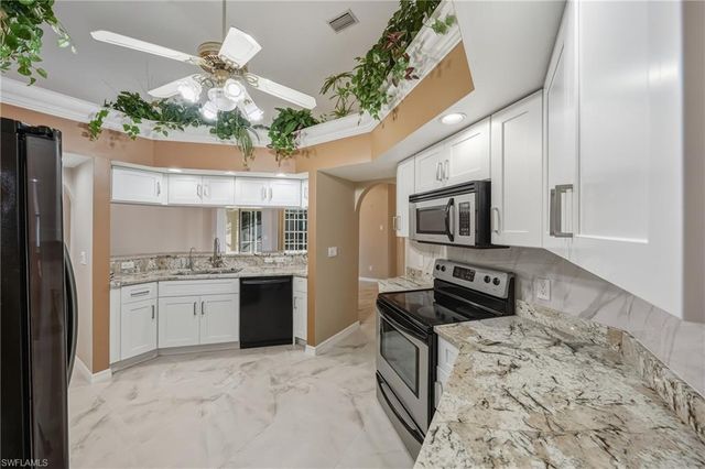 128 Heritage WAY, Naples, FL 34110