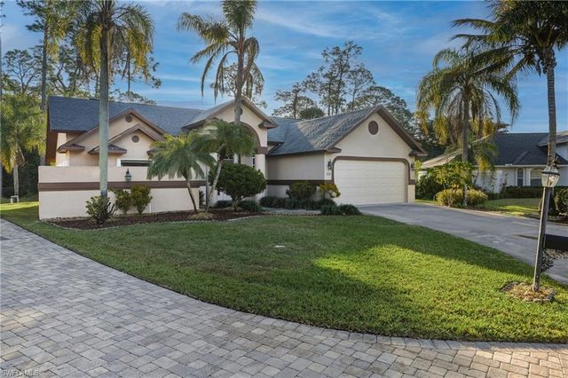 128 Heritage WAY, Naples, FL 34110