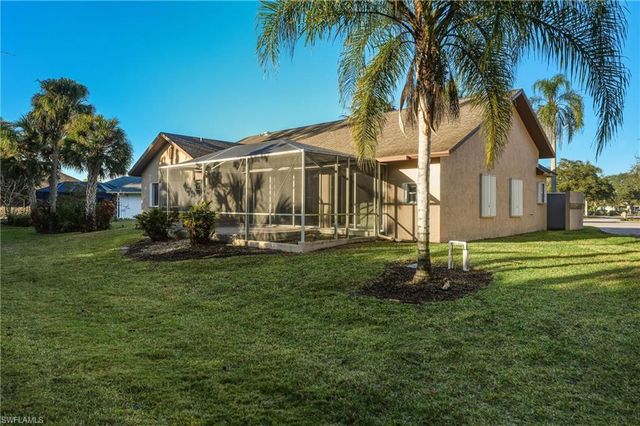 128 Heritage WAY, Naples, FL 34110